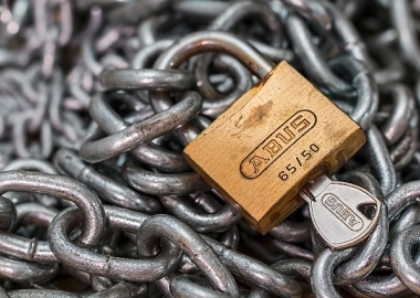 Padlock with chaines
